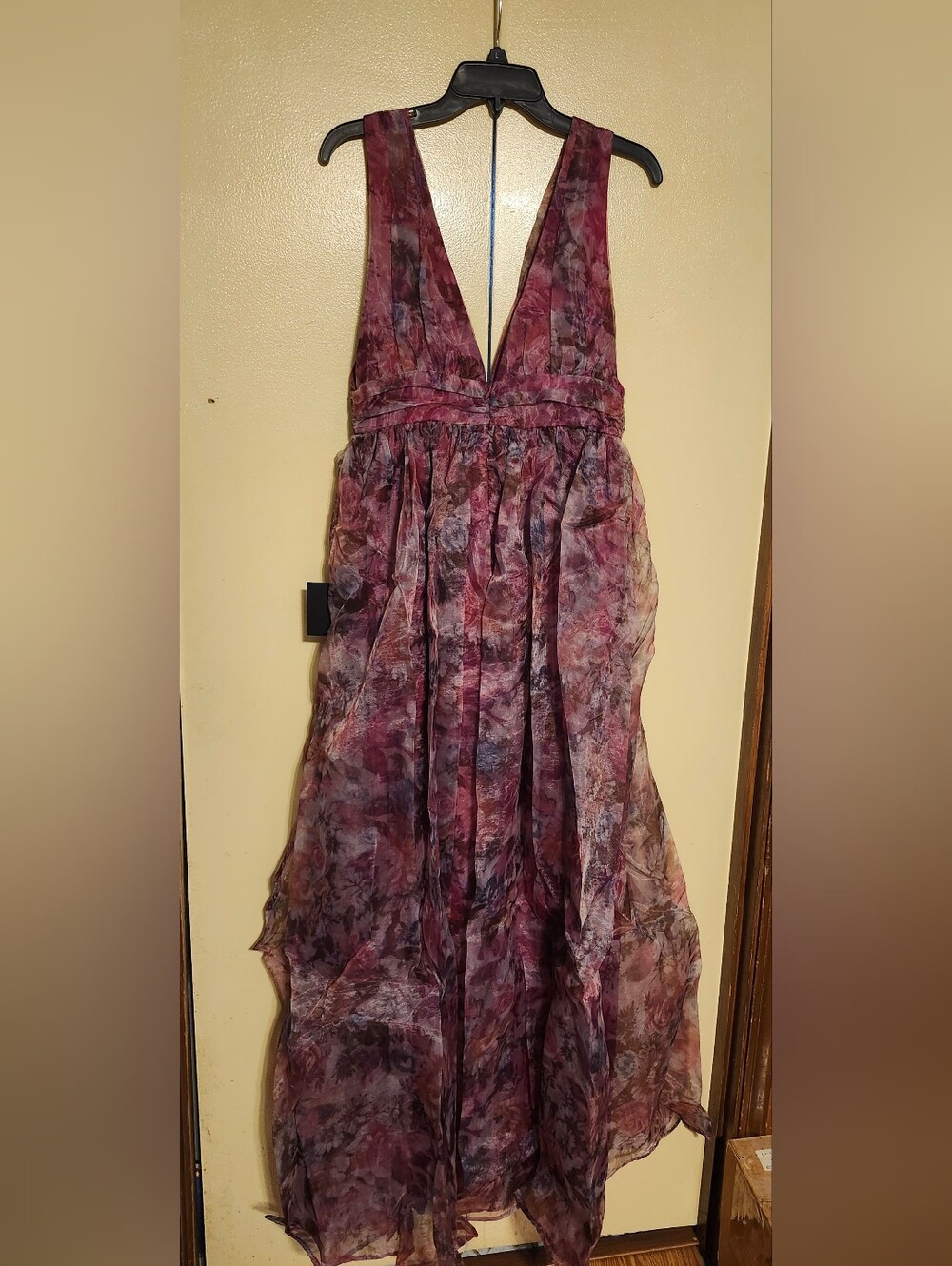 Nwt Lulu's Garden Romance Magenta Floral Print Organza Maxi Dress